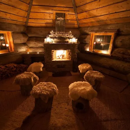 Huvilat Superior Log Cabin, Hut And Sauna By The Kuusamo